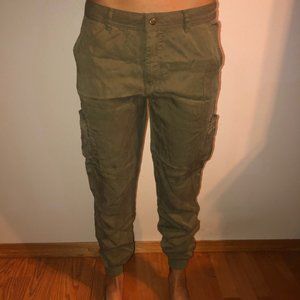 F21 Jogger